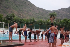 b13swim-05