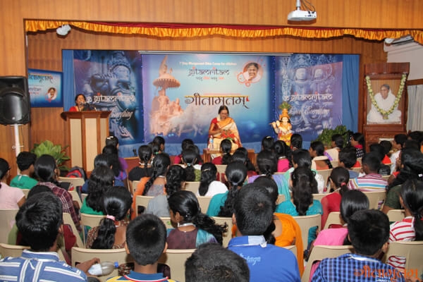 b13lakshmi-03 b13lakshmi-03