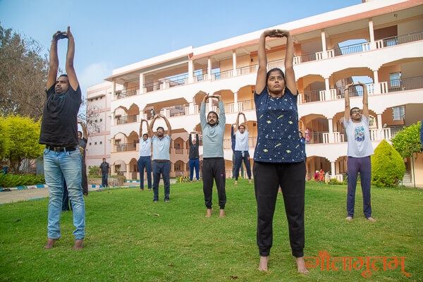 n18yoga-15 n18yoga-15